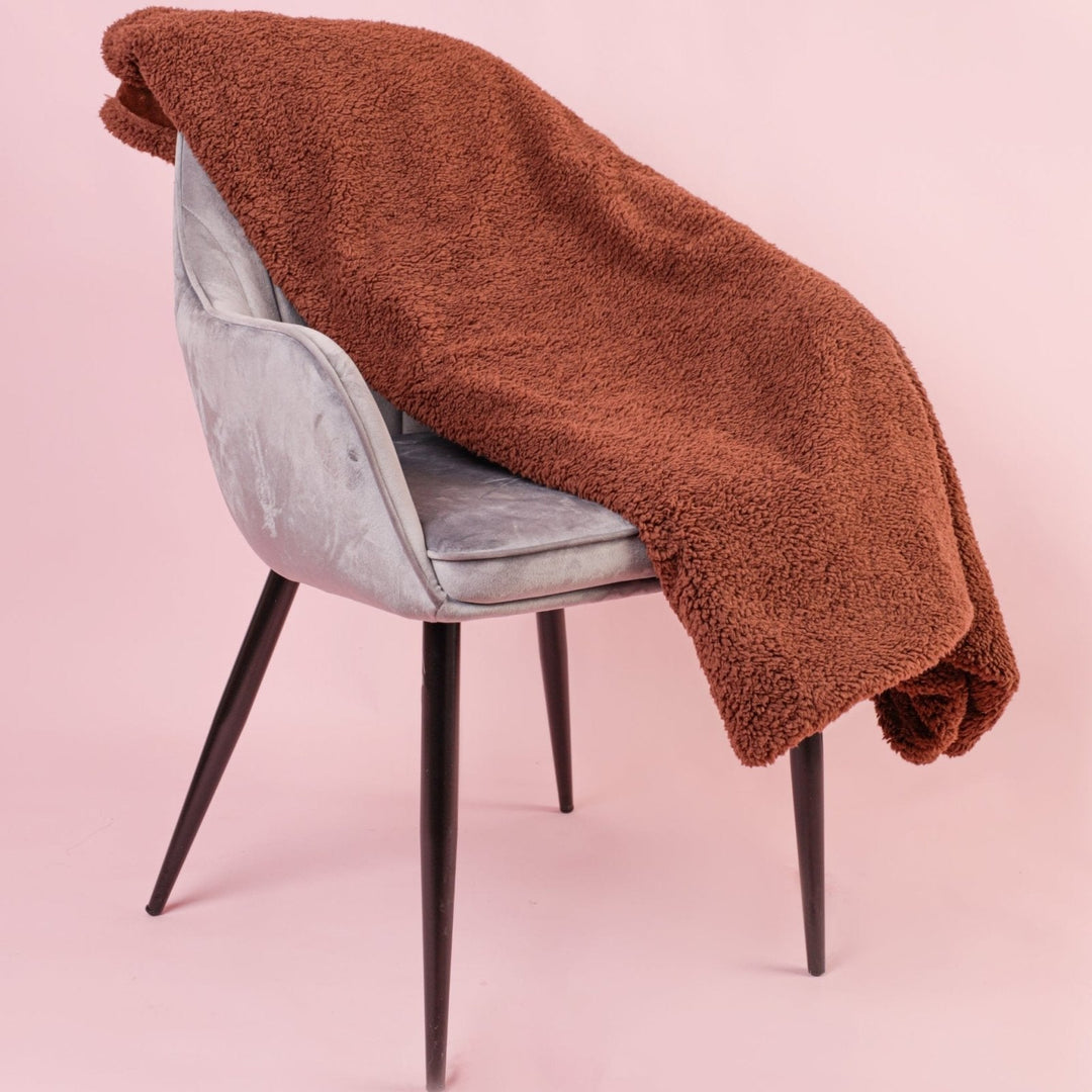 BowLift | CozyGuard Blanket - Luxury Waterproof Blanket for Relaxation