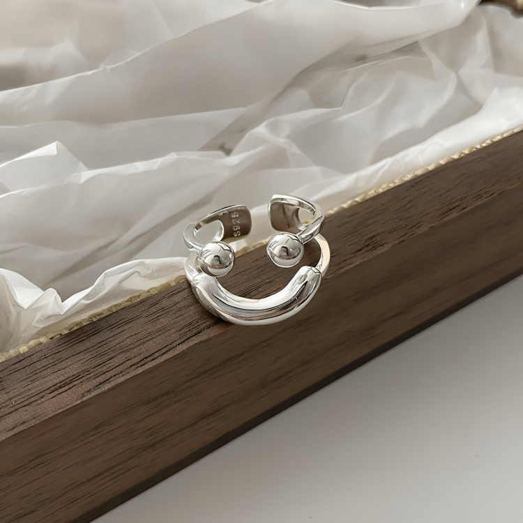 BowLift | SmiliRing: A Smile at Your Fingertips