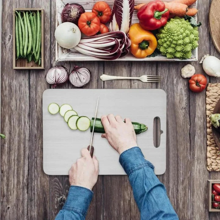 BowLift | Titanium Cutting Board