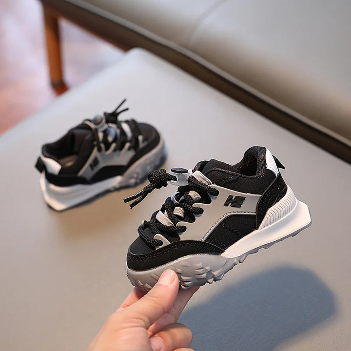 BowLift | Modern Children's Sports Shoes – Stylish Look with Comfort and Stability