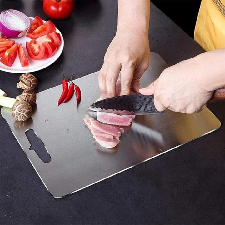 BowLift | Titanium Cutting Board