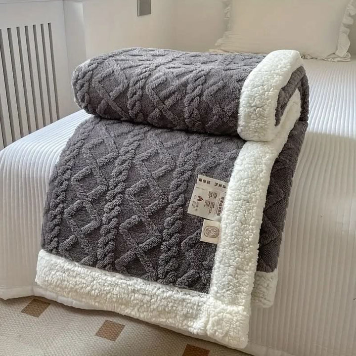 BowLift | ERSANA - Ultra-cozy, fluffy blanket