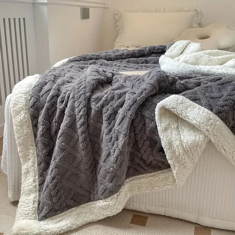 BowLift | ERSANA - Ultra-cozy, fluffy blanket