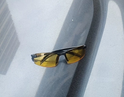 BowLift | Luminexx Photochrome Sunglasses | Self-tinting & Stylish | For Day & Night | Elegant All-round Protection