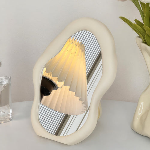 BowLift | Irregular Blob Makeup Mirror