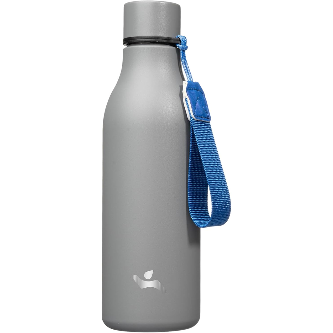 BowLift | Isolated stainless steel water bottle with strap