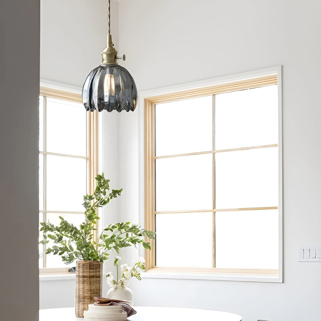 Pendant light with flower glass – Japanese design for cozy rooms | Bowlift