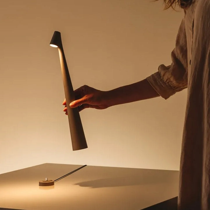 BowLift | Sculpting Table Lamp Wireless LED Lamp Solid Aluminium 10000mAh Battery 3-Level Dimming CRI 90 USB-C Charging Port Warm White 2700K
