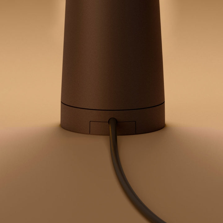 BowLift | Sculpting table lamp