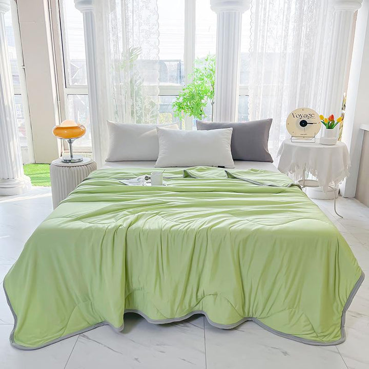Cooling Ice Silk Summer Comforter machine washable | Bowlift