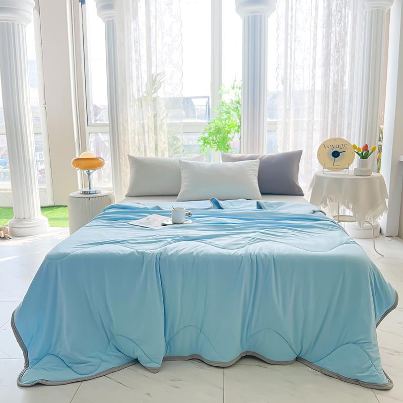 Cooling Ice Silk Summer Comforter machine washable | Bowlift