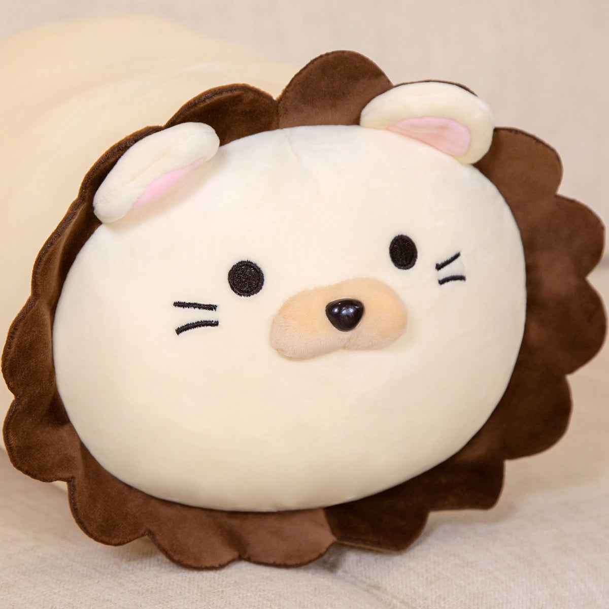 BowLift | Hank The Kawaii Lion Plushie