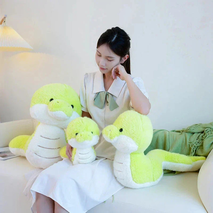 BowLift | Noodles the Long Green Fluffy Snake