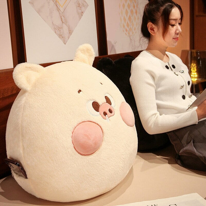 BowLift | Perky Pigs Ball Plushie