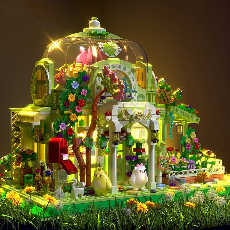 BowLift | Royal Botanic Garden LED Moonie Polar Bear Building Set