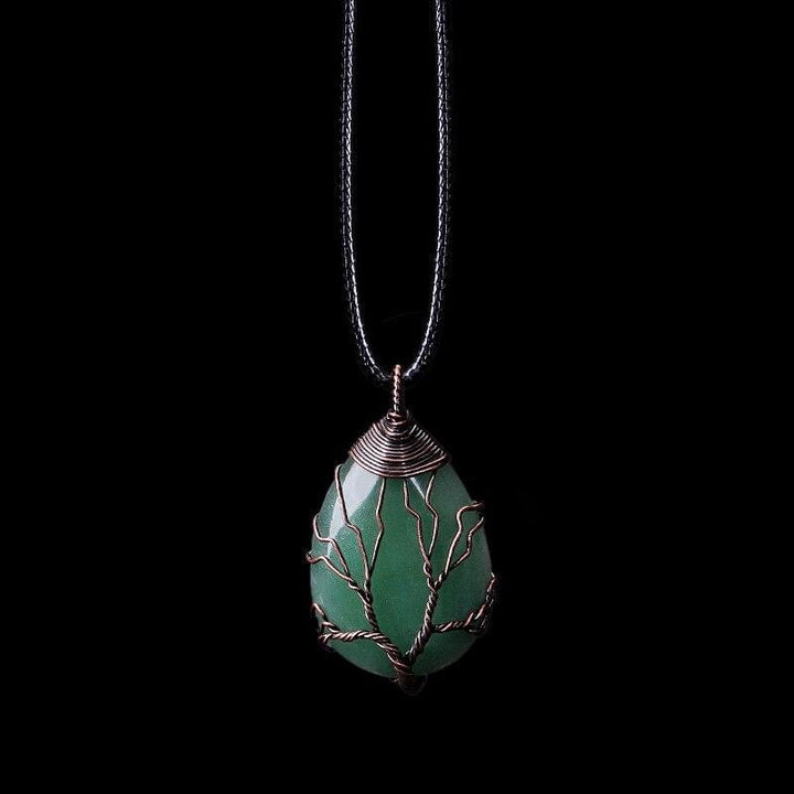 Velarien Aventurine Teardrop Necklace Bowlift