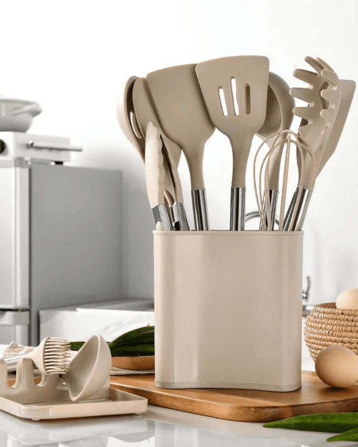 BowLift | KITCHENORA – Complete Utensil Set with Silicone Heads & Wood-Style Handles