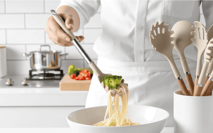 BowLift | KITCHENORA – Complete Utensil Set with Silicone Heads & Wood-Style Handles
