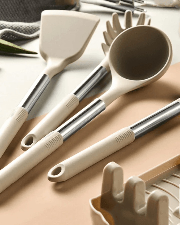 BowLift | KITCHENORA – Complete Utensil Set with Silicone Heads & Wood-Style Handles