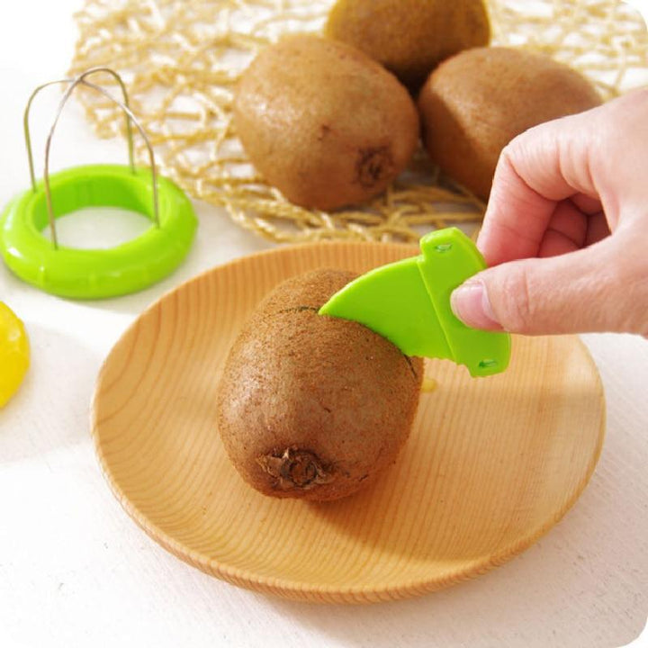 Kiwi Cutter Kitchen Gadget | Bowlift