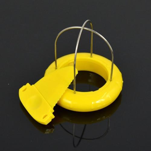 Kiwi Cutter Kitchen Gadget | Bowlift