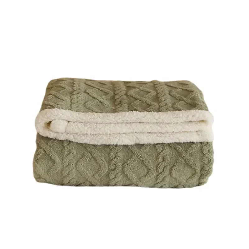 BowLift | Cozy winter blanket made of lamb wool providing extra warmth
