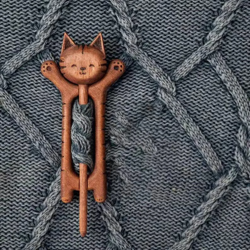 BowLift | Sweet animal brooch made of wood