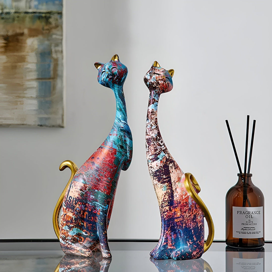 Sweet Lovers - Hand-painted Cat Couple Sculpture for Eternal Affection | Bowlift