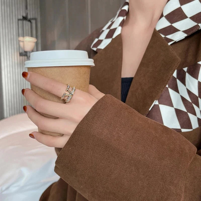 BowLift | Layered "V" Diamond Ring