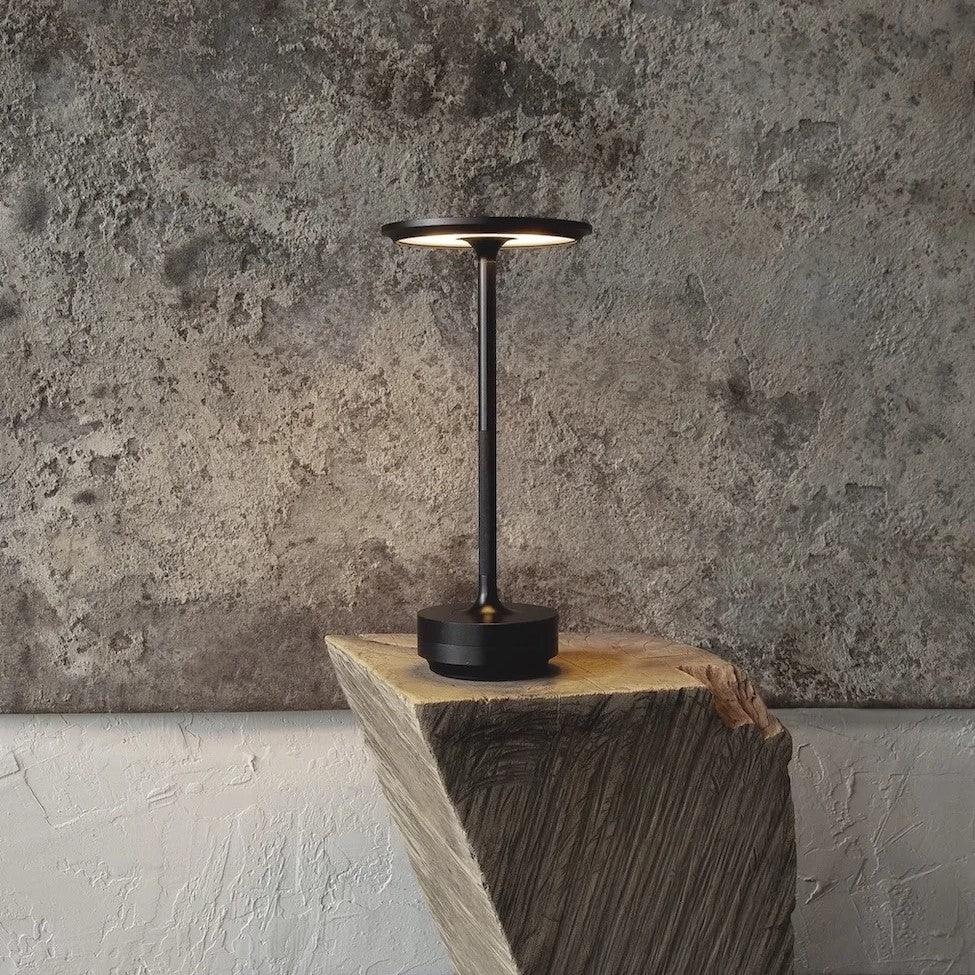 BowLift | Stylish lamp that you can charge wirelessly!