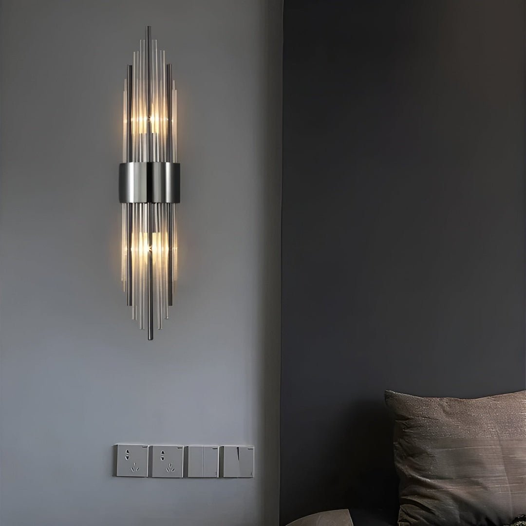 Wall lamp with crystal effect – Elegant design with golden accent | Bowlift