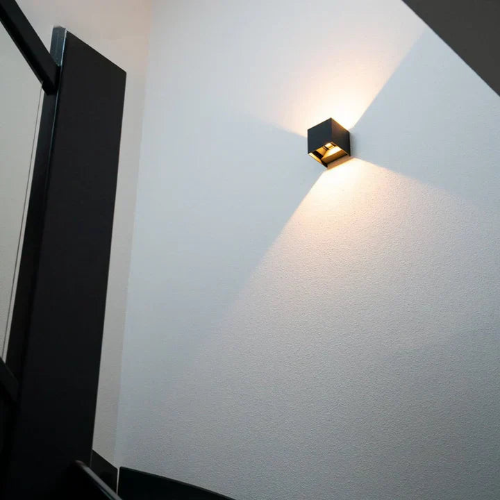 BowLift | Waterproof light with intelligent sensor