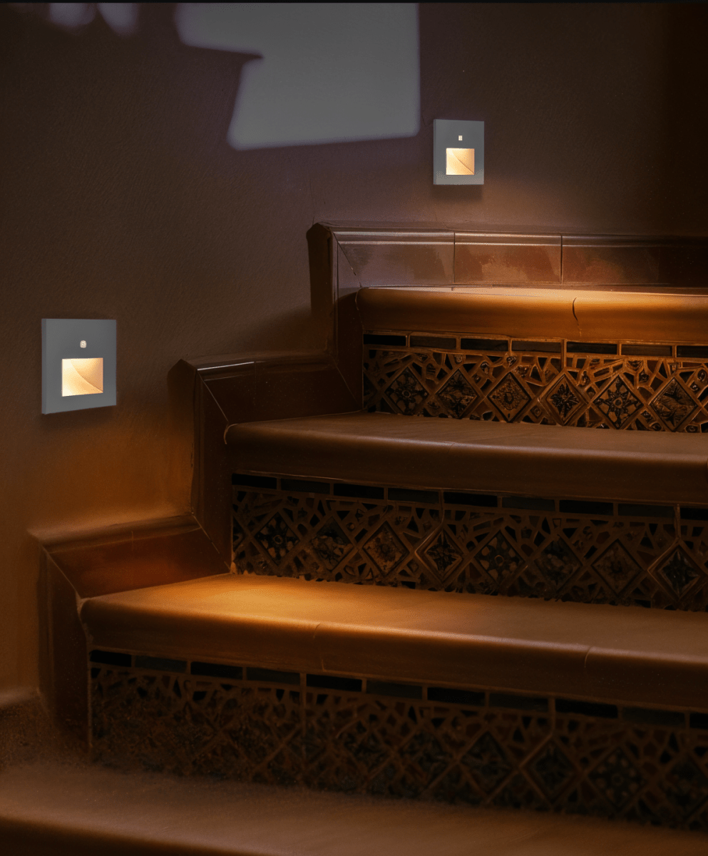 BowLift | LumiStep Wall Light with Motion Sensor – Stylish Safety Lighting for Indoors