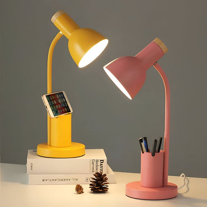 BowLift | LumoDesk – LED table lamp with pen holder for organization and lighting