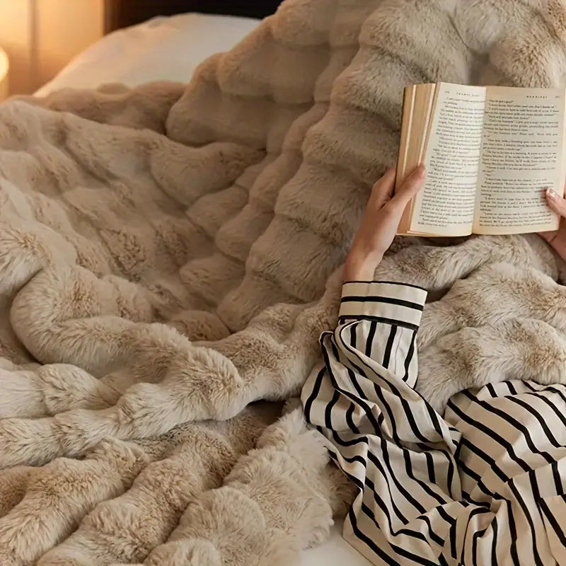 BowLift | Plush Faux Fur Throw Blanket