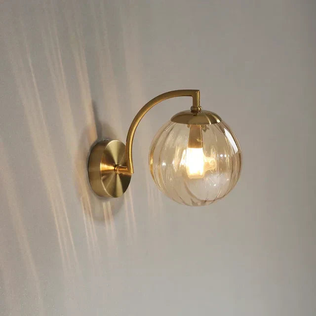 BowLift | Luxury Modern Wall Lamp Made of Glass - CrystalGlow
