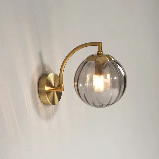 BowLift | Luxury Modern Wall Lamp Made of Glass - CrystalGlow