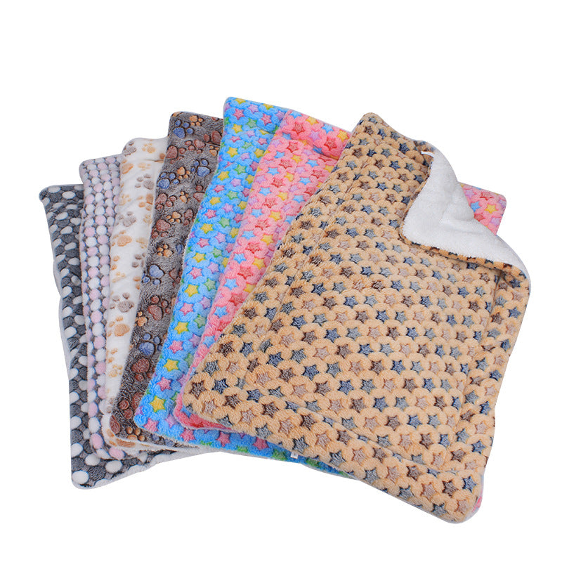 Luxury Pet Blanket - CozyCompanion Bowlift