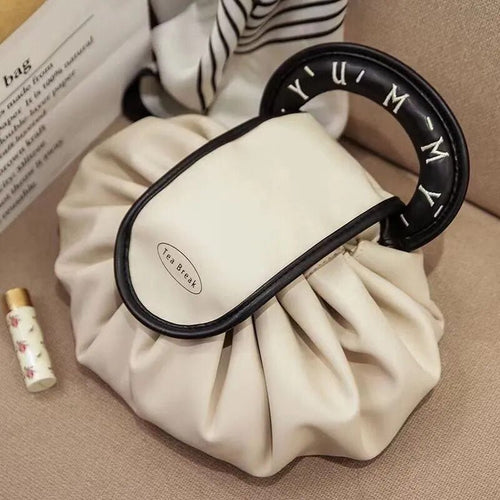 BowLift | Elegant Travel - The essential beauty case - practical and chic