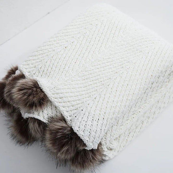 BowLift | KnitPom - Adorable Pompon Chenille Blanket