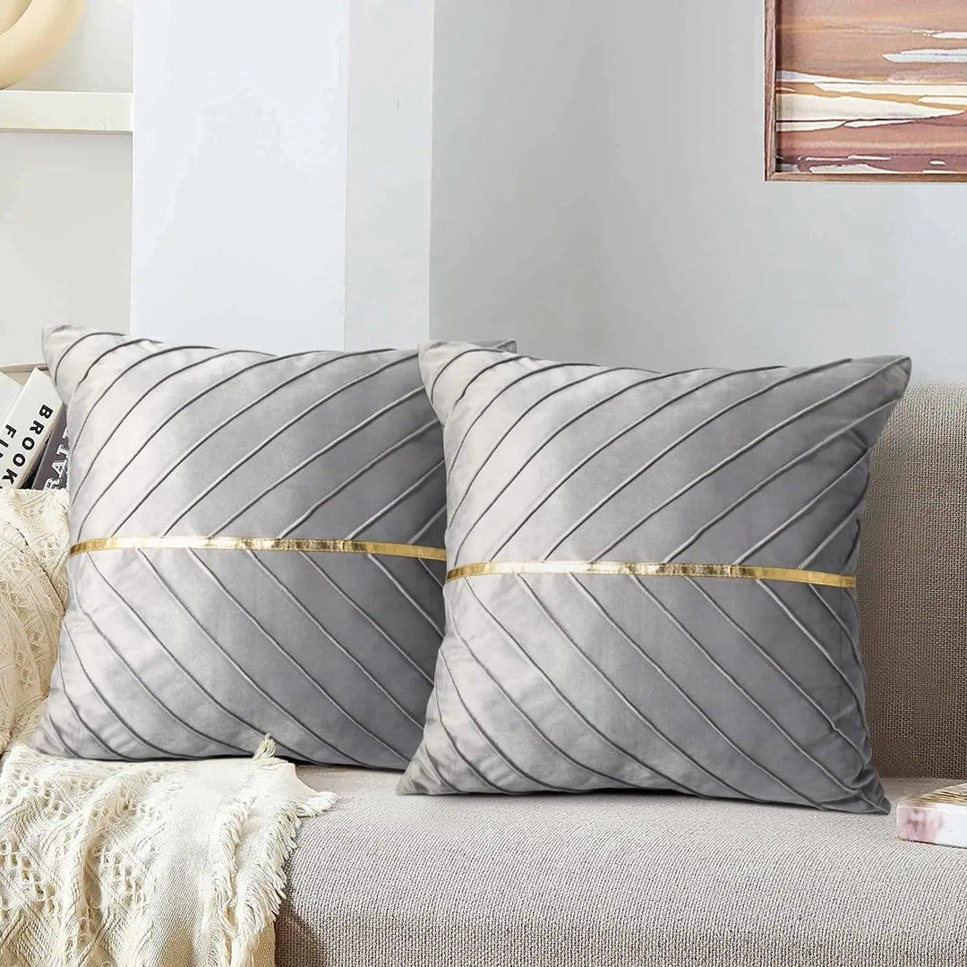 BowLift | Noir Élégance Cushion Cover - Luxury Velvet Cushion Cover with Gold Sequins - Refine Your Interior