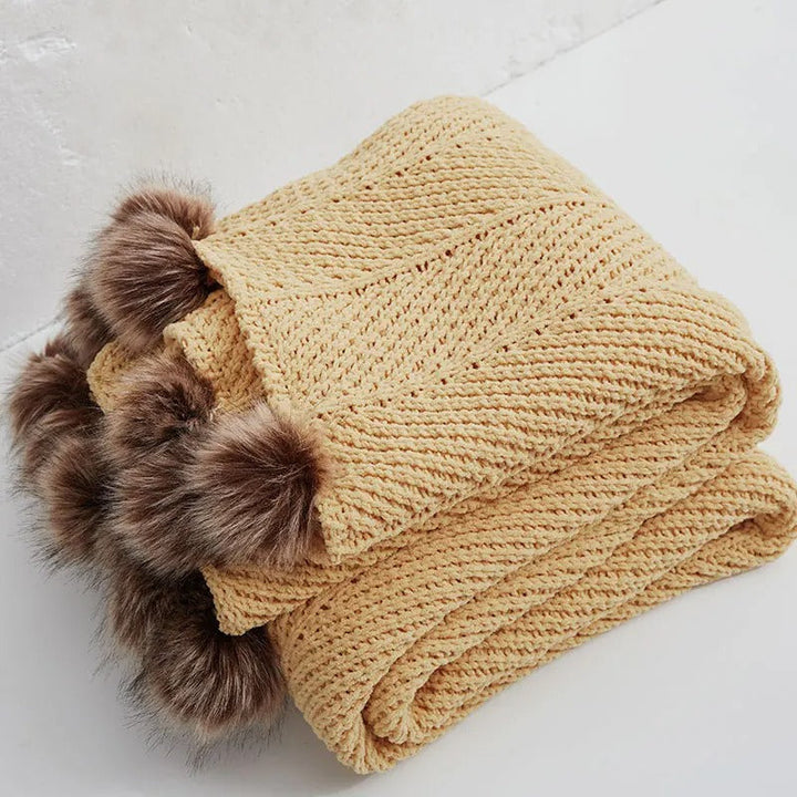 BowLift | KnitPom - Adorable Pompon Chenille Blanket