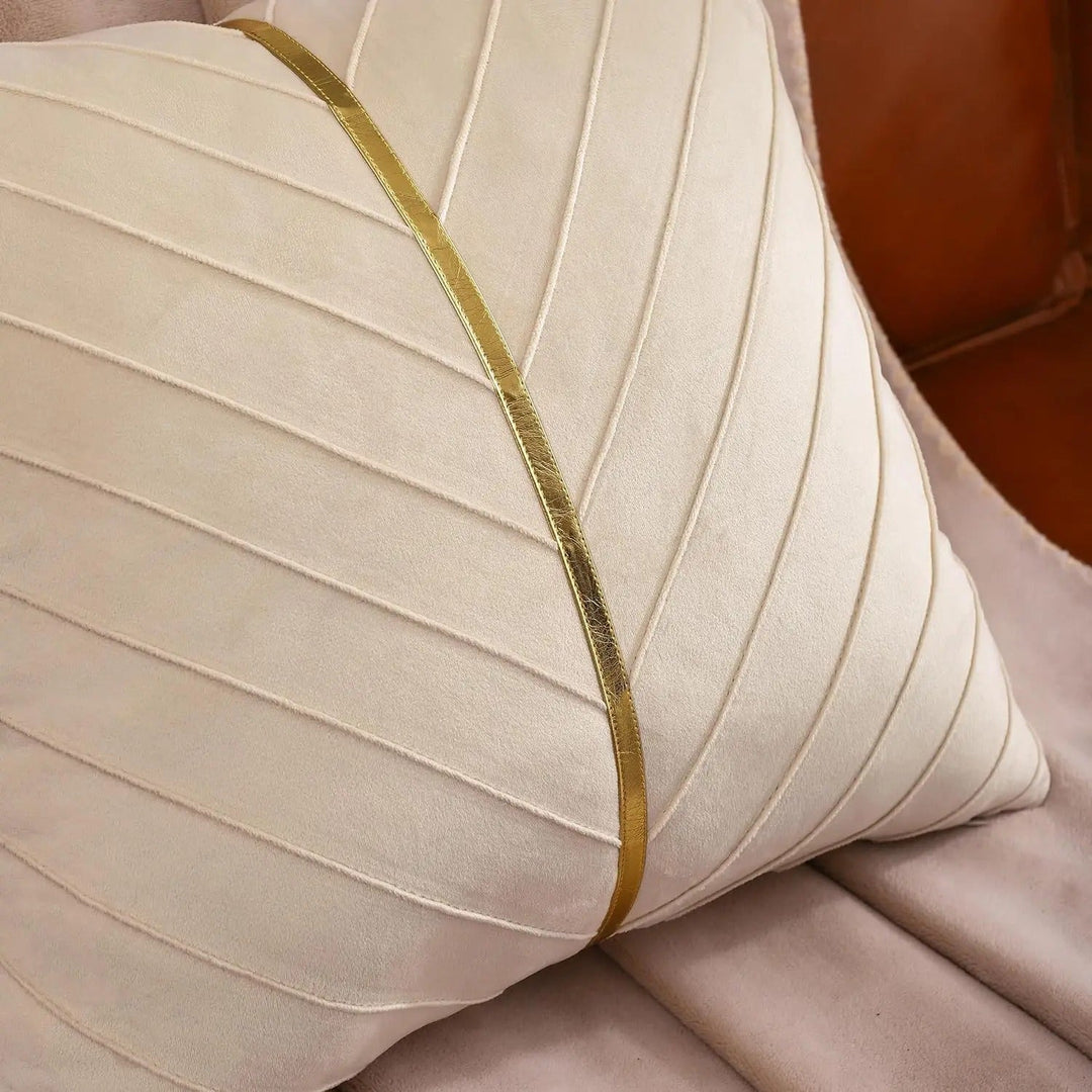 BowLift | Noir Élégance Cushion Cover - Luxury Velvet Cushion Cover with Gold Sequins - Refine Your Interior