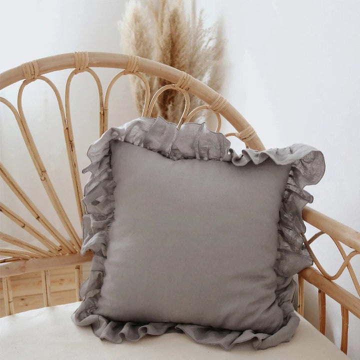 BowLift | Elegant Linen Cushion Cover - with Ruffles for Ultimate Comfort
