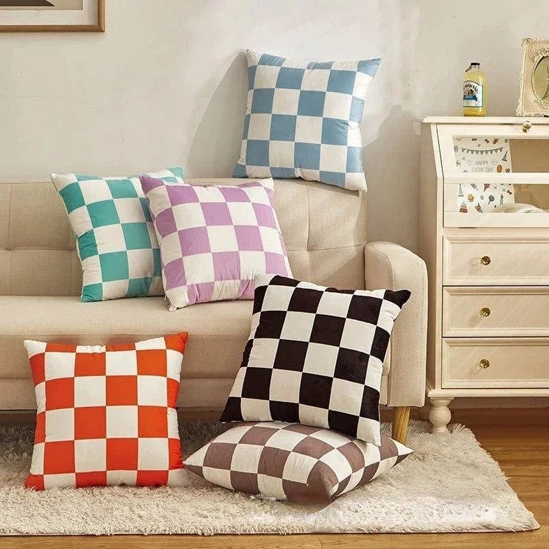 BowLift | Stylish Checkered Cushion – Trendy Must-Have for a Luxury Interior