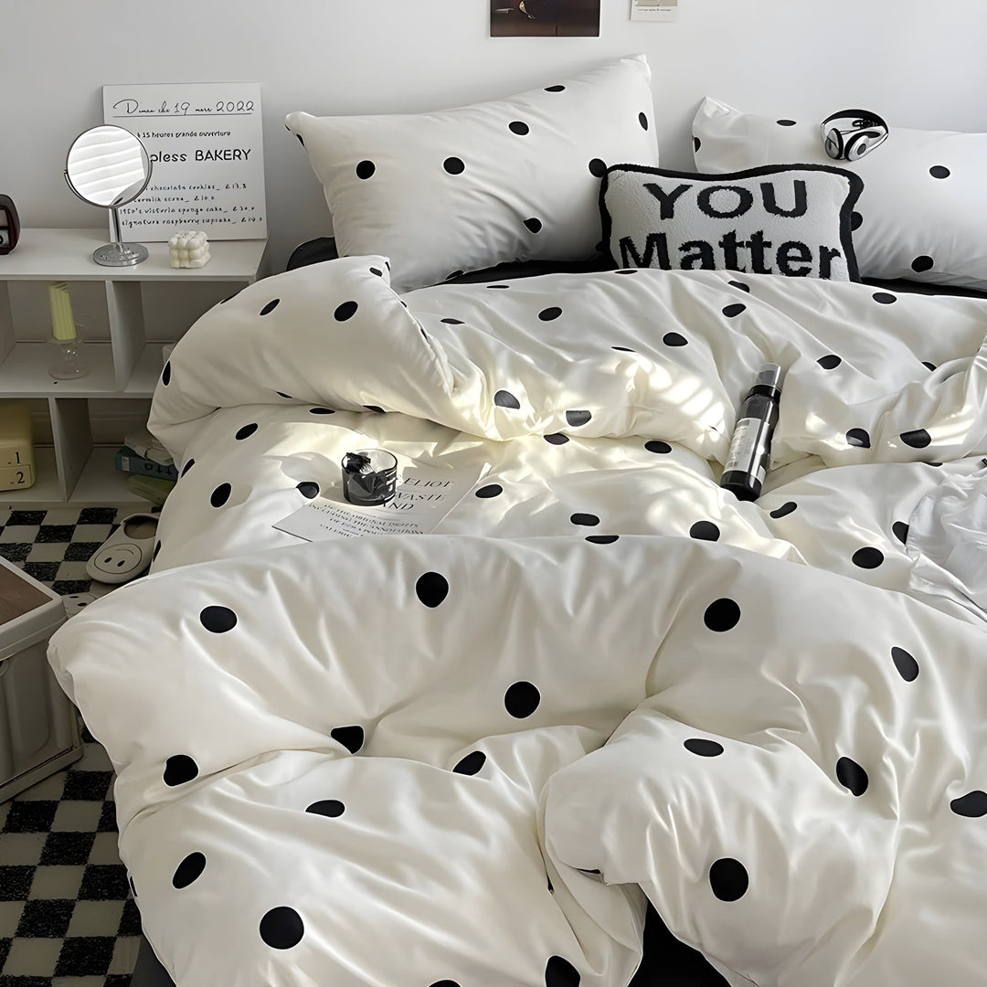 PureLoom Bedding Set - Modern skin-friendly bedding set (1 duvet + 1 flat sheet + 2 pillowcases) | Bowlift