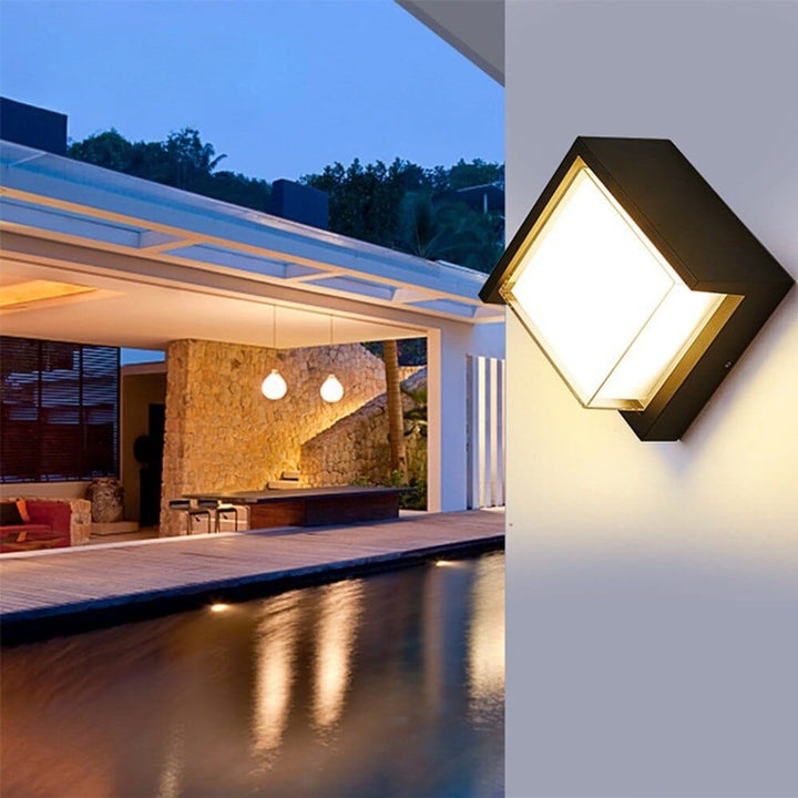 BowLift | Boxer Outdoor Wall Light With Motion Sensor | LED Outdoor Wall Light
