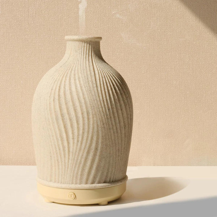 BowLift | VaseMist – Ultrasonic Aroma Diffuser in Modern Vase Design (Resin)