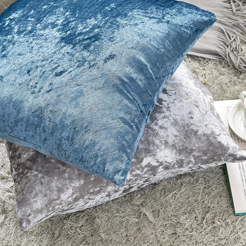 BowLift | Velvet Cushion Cover – Ultra Soft Luxury for Your Living Room