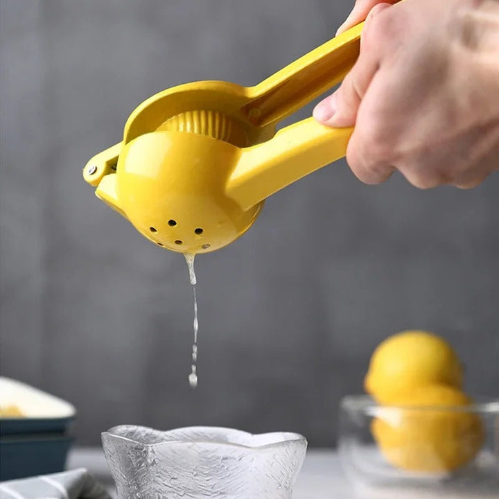 BowLift | Manual Citrus Press made of Aluminum - CitrusPress